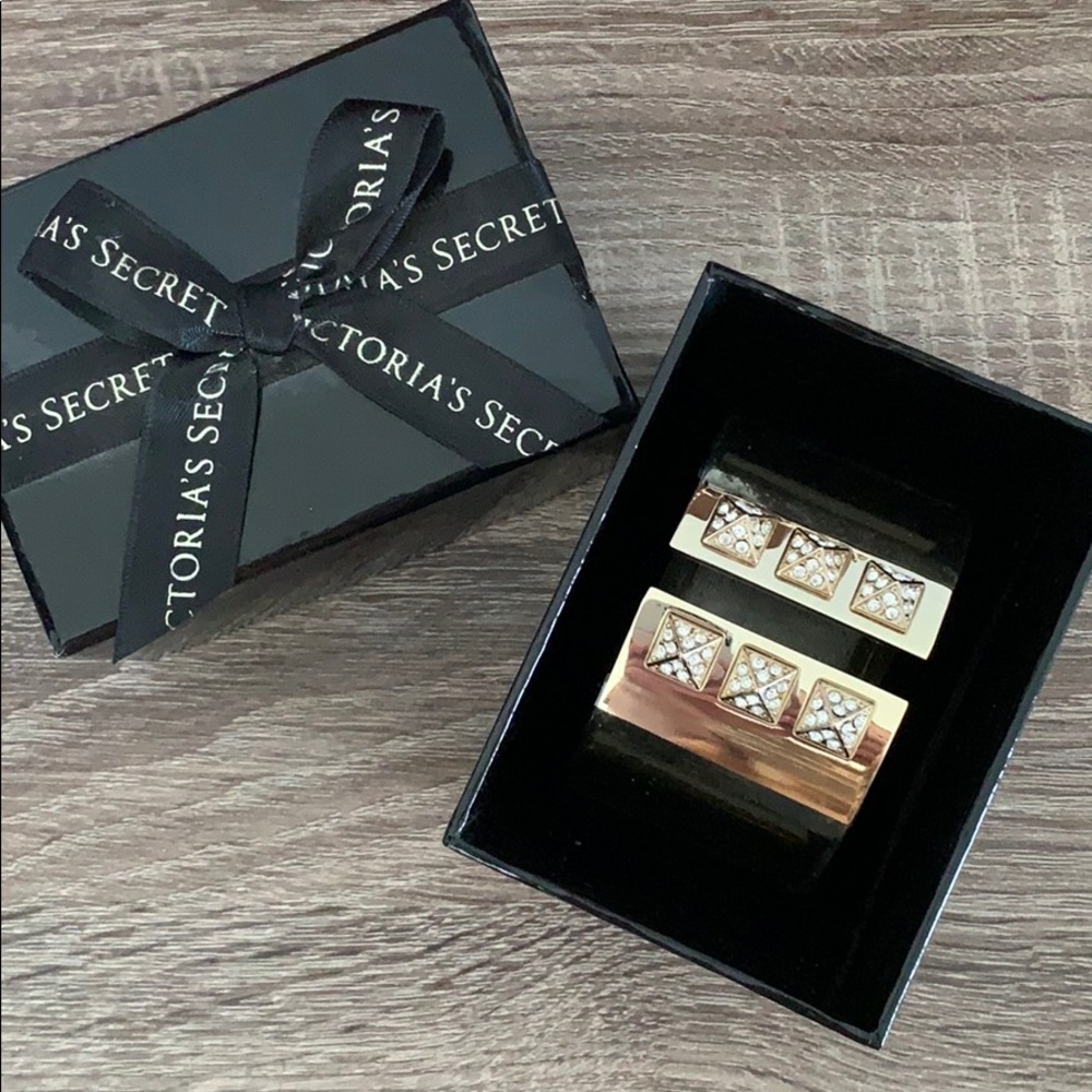 Victoria’s Secret bracelet